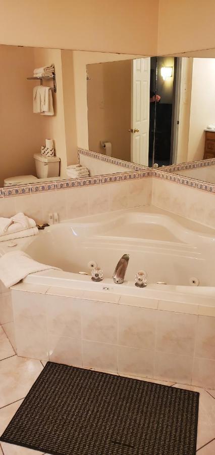Lakeview Resort Motel 와사가비치 외부 사진